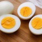 1 boiled egg calories: how many calories in a boiled egg and what affects them