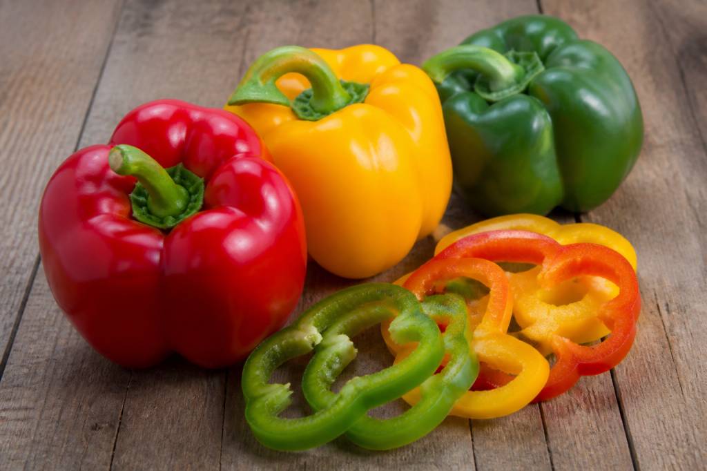 Bell pepper calories: nutrition facts and health benefits
